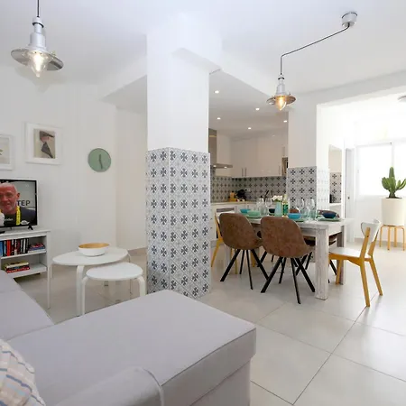 Centre Fishermans Leif דירה אסטפונה